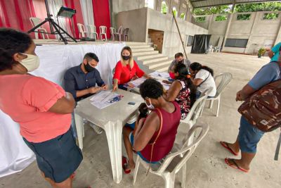 notícia: Estado beneficia com recursos habitacionais mais de 150 famílias em Bonito e Cachoeira do Piriá