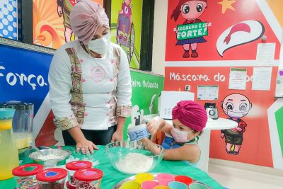 notícia: Crianças em tratamento oncológico se tornam “chefs de cozinha” em hospital