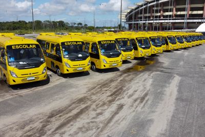 notícia: Parceria entre governo e bancada federal garante ônibus escolares a 26 municípios