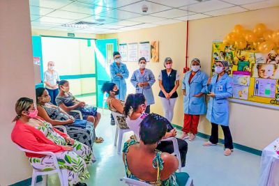 notícia: Hospital Regional do Marajó adere ao Agosto Dourado e incentiva o aleitamento materno 