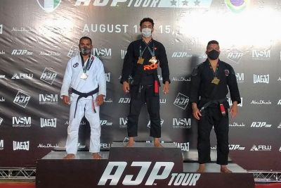 notícia: Em Goiás, atletas de jiu-jitsu apoiados pela Seel conquistam medalhas de ouro 