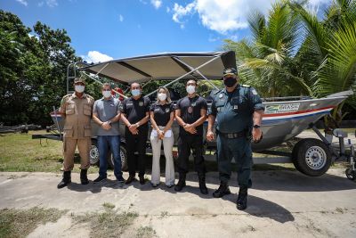notícia: Governo do Pará entrega a 10ª lancha policial em apenas oito meses 
