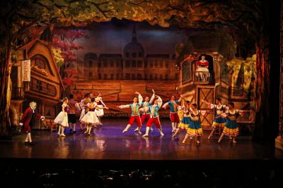 notícia: Balé Coppélia permite encontro de gerações na plateia do Theatro da Paz