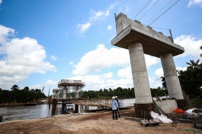 notícia: Ponte sobre o Rio Meruú, no Baixo Tocantins, atinge 60% de conclusão