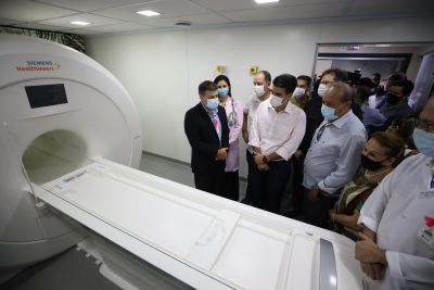 notícia: Estado entrega novo aparelho de ressonância magnética ao Hospital Regional de Marabá