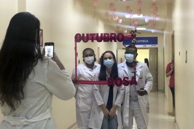 notícia: 'Abelardo Santos' promove evento sobre câncer de mama para futuros profissionais de saúde