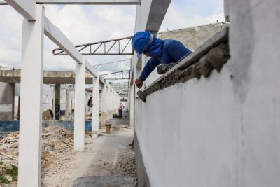 notícia: Alunos, professores e gestores aguardam entrega de escola em Capanema reconstruída e ampliada