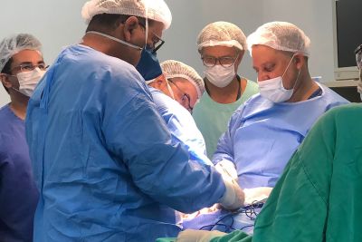 notícia: Hospital Galileu: Homem que passou 85 dias na UTI com covid-19 passa por cirurgia complexa na traqueia