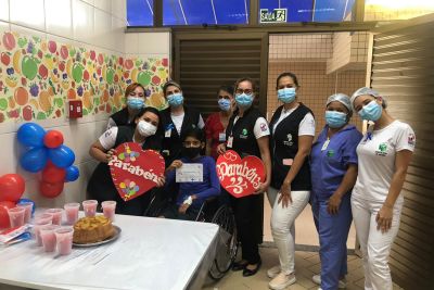 notícia: Projeto do Hospital de Tailândia comemora com festa os aniversários de pacientes internados