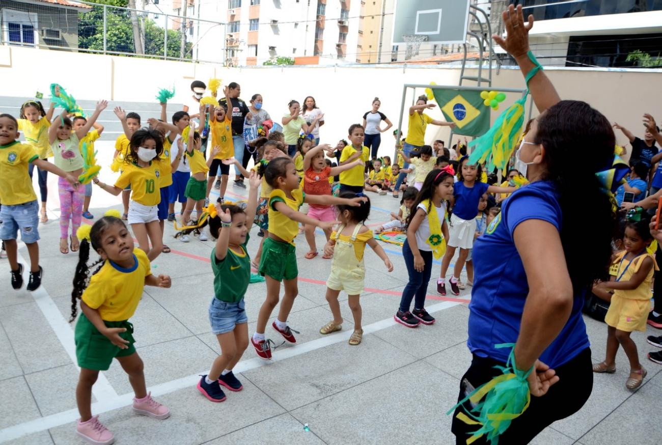 Redário' na Creche Prof. Orlando Bitar incentiva a leitura e