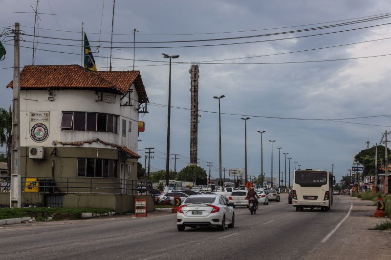 Barreira do Detran em Ananindeua Fotos Marco Santos_ Ag Pará

 <div class='credito_fotos'>Foto: Marco Santos / Ag. Pará   |   <a href='/midias/2022/originais/11518_d8273373-cea2-9c0b-7106-848af7444948.jpg' download><i class='fa-solid fa-download'></i> Download</a></div>