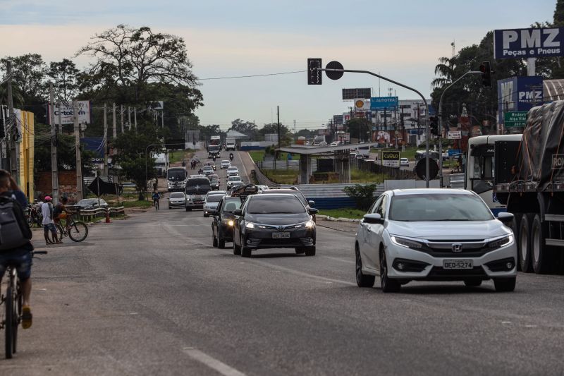 Barreira do Detran em Ananindeua Fotos Marco Santos_ Ag Pará

 <div class='credito_fotos'>Foto: Marco Santos / Ag. Pará   |   <a href='/midias/2022/originais/11518_f6404e8c-9b5c-c8af-4eec-e07cfb39ae6c.jpg' download><i class='fa-solid fa-download'></i> Download</a></div>