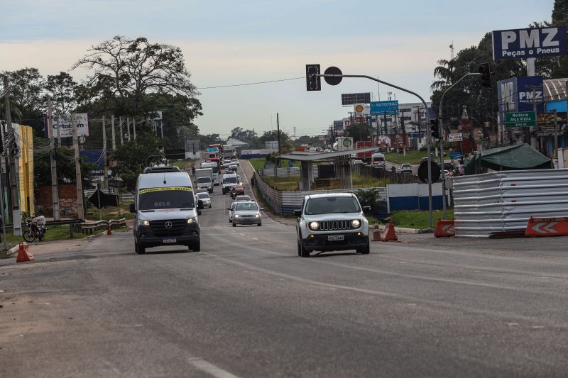 Barreira do Detran em Ananindeua Fotos Marco Santos_ Ag Pará

 <div class='credito_fotos'>Foto: Marco Santos / Ag. Pará   |   <a href='/midias/2022/originais/11518_f93c1c97-3e9b-970b-75c8-4fd5e7bc8c87.jpg' download><i class='fa-solid fa-download'></i> Download</a></div>