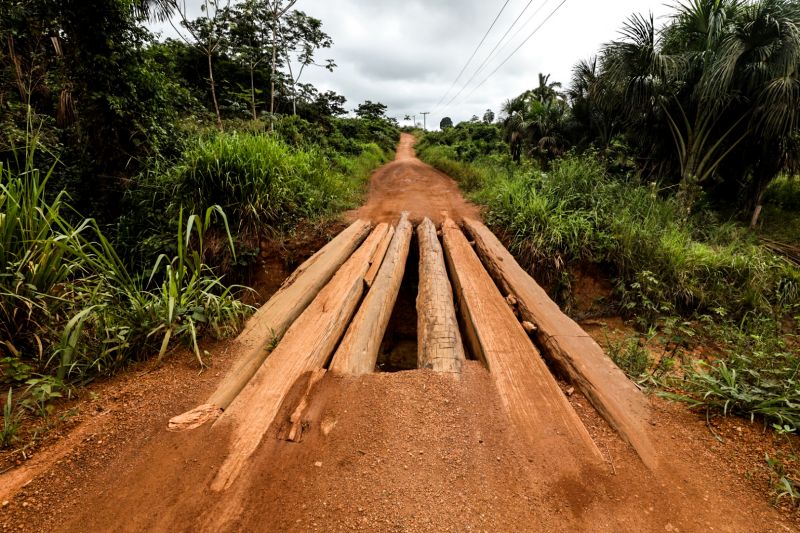 Ordem de serviço Ponte da Comunidade Castanheira em Eldorado do Carajás FT Alex Ribeiro <div class='credito_fotos'>Foto: Alex Ribeiro / Ag. Pará   |   <a href='/midias/2022/originais/11641_180c1d84-45b7-f22c-9767-036a6f39d6f3.jpg' download><i class='fa-solid fa-download'></i> Download</a></div>