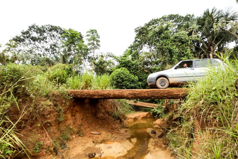 Ordem de serviço Ponte da Comunidade Castanheira em Eldorado do Carajás FT Alex Ribeiro <div class='credito_fotos'>Foto: Alex Ribeiro / Ag. Pará   |   <a href='/midias/2022/originais/11641_2539515d-9565-8fba-fa25-3e9a0bc8cd00.jpg' download><i class='fa-solid fa-download'></i> Download</a></div>