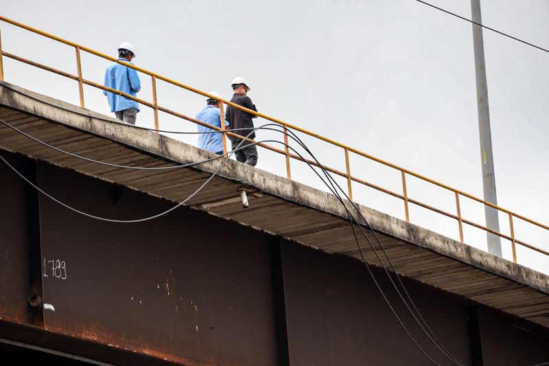 Setran inicia obras (cabeamento e fundação) na Ponte de OUTEIRO

pedro guerreiro/agpara <div class='credito_fotos'>Foto: Pedro Guerreiro / Ag. Pará   |   <a href='/midias/2022/originais/12676_0ce26c47-c0a3-29d9-e70d-811ff5259ae9.jpg' download><i class='fa-solid fa-download'></i> Download</a></div>