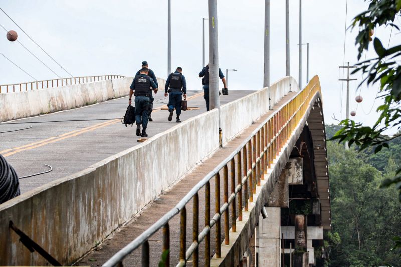 Setran inicia obras (cabeamento e fundação) na Ponte de OUTEIRO

pedro guerreiro/agpara <div class='credito_fotos'>Foto: Pedro Guerreiro / Ag. Pará   |   <a href='/midias/2022/originais/12676_105bc0b8-e5e4-d979-a8cb-f8aef79944d2.jpg' download><i class='fa-solid fa-download'></i> Download</a></div>