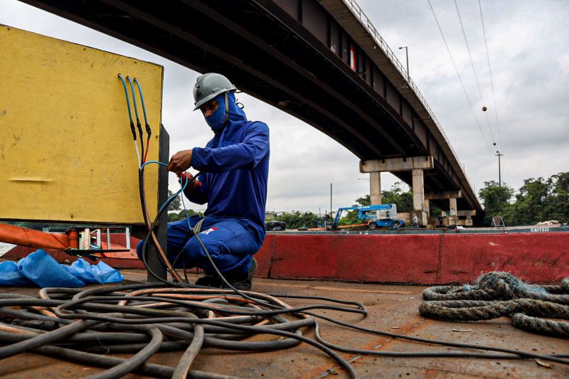 Setran inicia obras (cabeamento e fundação) na Ponte de OUTEIRO

pedro guerreiro/agpara <div class='credito_fotos'>Foto: Pedro Guerreiro / Ag. Pará   |   <a href='/midias/2022/originais/12676_5b2f8adb-69e1-3433-08cc-fca70b285851.jpg' download><i class='fa-solid fa-download'></i> Download</a></div>