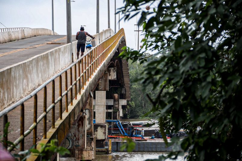 Setran inicia obras (cabeamento e fundação) na Ponte de OUTEIRO

pedro guerreiro/agpara <div class='credito_fotos'>Foto: Pedro Guerreiro / Ag. Pará   |   <a href='/midias/2022/originais/12676_5ec3dace-7c7b-786c-fc52-90035ac1a1d7.jpg' download><i class='fa-solid fa-download'></i> Download</a></div>