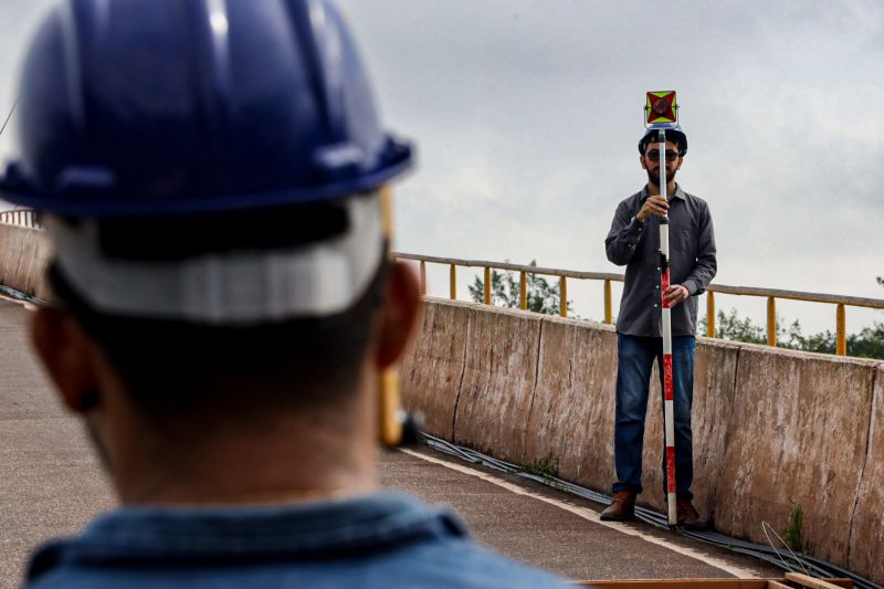 Setran inicia obras (cabeamento e fundação) na Ponte de OUTEIRO

pedro guerreiro/agpara <div class='credito_fotos'>Foto: Pedro Guerreiro / Ag. Pará   |   <a href='/midias/2022/originais/12676_77aa23a5-1804-92f4-04e7-69fa90a10126.jpg' download><i class='fa-solid fa-download'></i> Download</a></div>