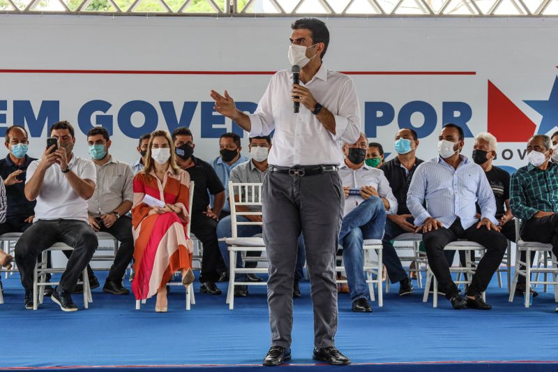 GOVERNADOR ENTREGA PROGRAMA SUA CASA-PORTO FUTURO-MARCELO SEABRA <div class='credito_fotos'>Foto: Marcelo Seabra / Ag. Pará   |   <a href='/midias/2022/originais/12677_5b54c80d-f736-7afd-d294-aa0c139357e7.jpg' download><i class='fa-solid fa-download'></i> Download</a></div>