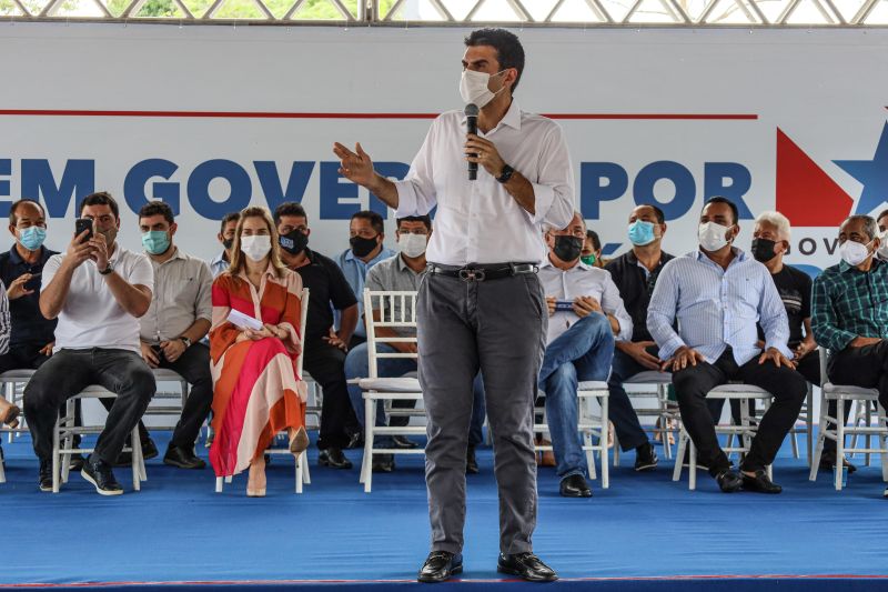 GOVERNADOR ENTREGA PROGRAMA SUA CASA-PORTO FUTURO-MARCELO SEABRA <div class='credito_fotos'>Foto: Marcelo Seabra / Ag. Pará   |   <a href='/midias/2022/originais/12677_675690a9-cfd9-e255-c7cf-7db98b2c3c3e.jpg' download><i class='fa-solid fa-download'></i> Download</a></div>