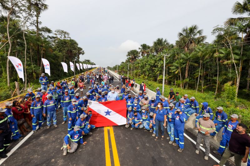 Goververnador Entrega da Ponte Geson Peres em Igarapé-Miri_ Fotos Marco Santos- Ag Pará <div class='credito_fotos'>Foto: Marco Santos / Ag. Pará   |   <a href='/midias/2022/originais/12883_63f1f2ee-2f3c-cfd1-6a50-bdefd80e6031.jpg' download><i class='fa-solid fa-download'></i> Download</a></div>