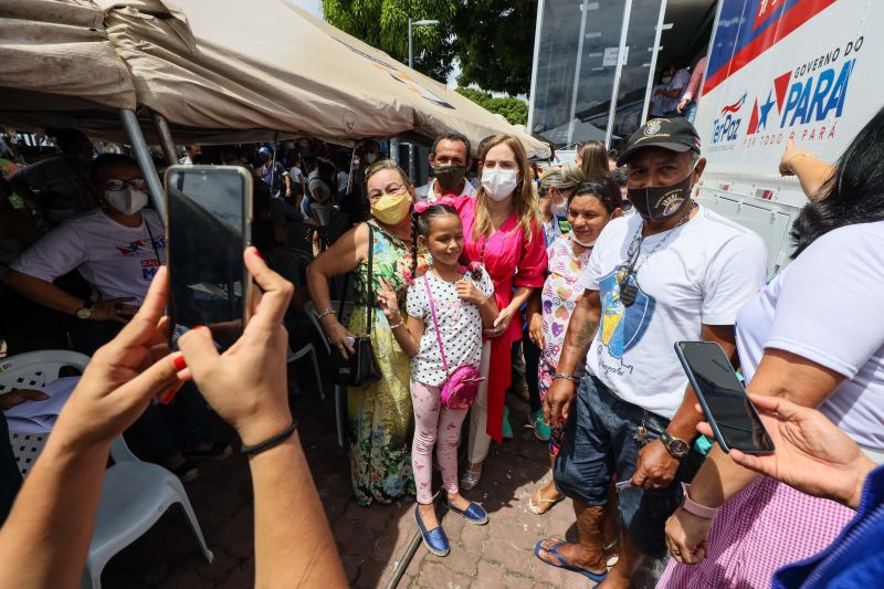 Governo promove ação de cidadania para trabalhadoras e frequentadoras do Ver-o-Peso <div class='credito_fotos'>Foto: Marcelo Seabra / Ag. Pará   |   <a href='/midias/2022/originais/12910_f316e73f-16b0-709e-8eda-23a24545a046.jpg' download><i class='fa-solid fa-download'></i> Download</a></div>