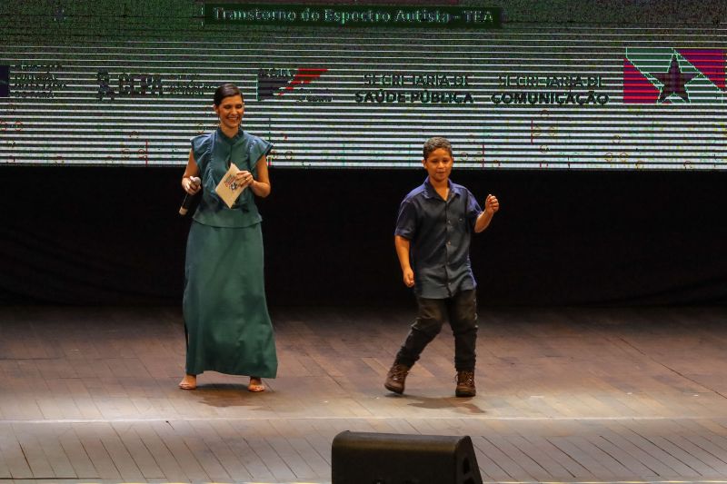 O evento integra as políticas públicas desenvolvidas pelo governo do Estado para inclusão de pessoas com Transtorno do Espectro do Autismo <div class='credito_fotos'>Foto: David Alves / Ag.Pará   |   <a href='/midias/2022/originais/13085_79394d13-ded5-41b8-18fa-d66f75d7ebc4.jpg' download><i class='fa-solid fa-download'></i> Download</a></div>