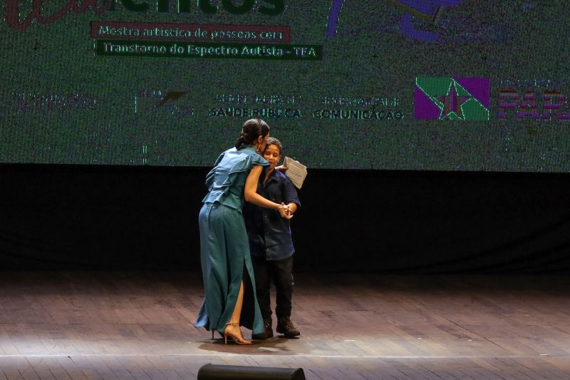 O evento integra as políticas públicas desenvolvidas pelo governo do Estado para inclusão de pessoas com Transtorno do Espectro do Autismo <div class='credito_fotos'>Foto: David Alves / Ag.Pará   |   <a href='/midias/2022/originais/13085_90ad5f8c-1a39-4824-8aac-bd2c4c5e4a97.jpg' download><i class='fa-solid fa-download'></i> Download</a></div>