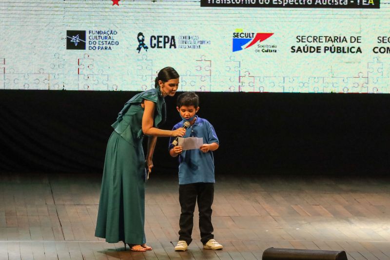 O evento integra as políticas públicas desenvolvidas pelo governo do Estado para inclusão de pessoas com Transtorno do Espectro do Autismo <div class='credito_fotos'>Foto: David Alves / Ag.Pará   |   <a href='/midias/2022/originais/13085_a57e02c1-dec7-0621-414f-6b6a91578ee4.jpg' download><i class='fa-solid fa-download'></i> Download</a></div>