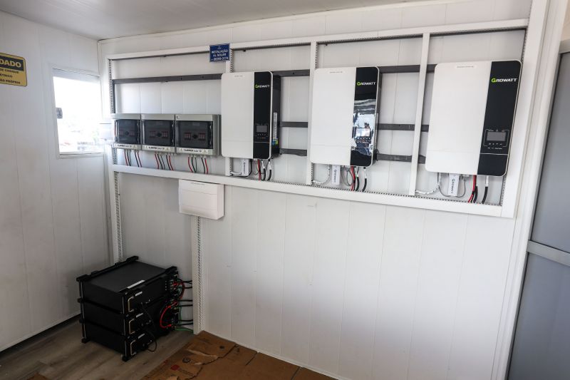 Governador Helder Barbalho visita instalações da Base integrada fluvial Antônio Lemos em belém- Fotos Marco Santos_ Ag Pará <div class='credito_fotos'>Foto: Marco Santos / Ag. Pará &nbsp;&nbsp;|&nbsp;&nbsp; <a href='/midias/2022/originais/14156_369a2088-a47b-ba23-65f1-7fd2697bfa12.jpg' download><i class='fa-solid fa-download'></i> Download</a></div>