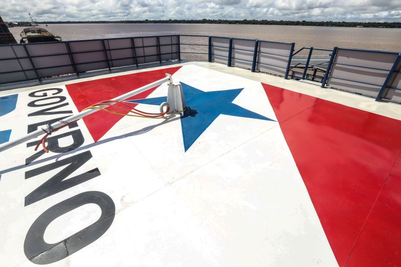 Governador Helder Barbalho visita instalações da Base integrada fluvial Antônio Lemos em belém- Fotos Marco Santos_ Ag Pará <div class='credito_fotos'>Foto: Marco Santos / Ag. Pará &nbsp;&nbsp;|&nbsp;&nbsp; <a href='/midias/2022/originais/14156_b02a2147-18c7-7505-a5d0-0a3d982543c0.jpg' download><i class='fa-solid fa-download'></i> Download</a></div>