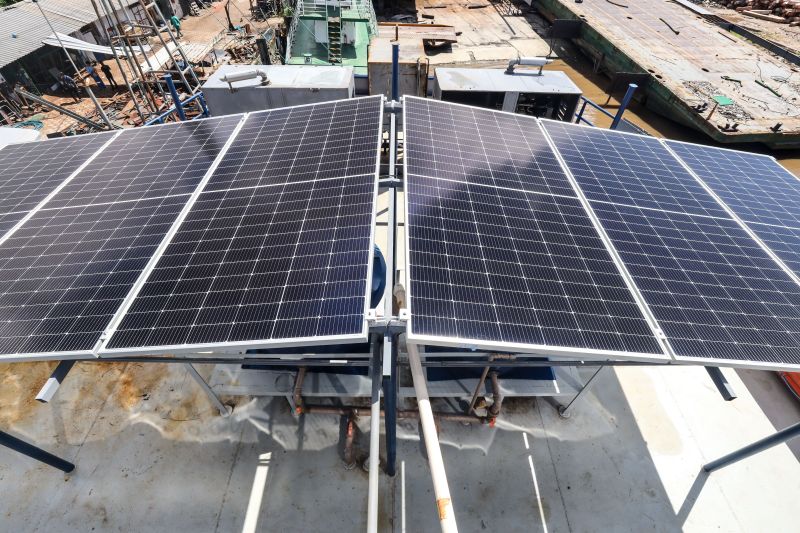 Governador Helder Barbalho visita instalações da Base integrada fluvial Antônio Lemos em belém- Fotos Marco Santos_ Ag Pará <div class='credito_fotos'>Foto: Marco Santos / Ag. Pará &nbsp;&nbsp;|&nbsp;&nbsp; <a href='/midias/2022/originais/14156_cd7d0d3f-253b-8b2e-9c2d-a20c9e399609.jpg' download><i class='fa-solid fa-download'></i> Download</a></div>