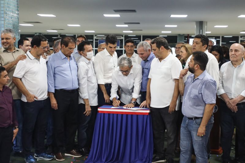 ASSINATURA CONVÊNIO CONSTRUÇÃO CONTENÇÃO VILA BOIM - Rodrigo Pinheiro/agpara <div class='credito_fotos'>Foto: Rodrigo Pinheiro / Ag.Pará   |   <a href='/midias/2022/originais/14189_8e0d09c9-3b76-6567-0026-9f3c5a270875.jpg' download><i class='fa-solid fa-download'></i> Download</a></div>