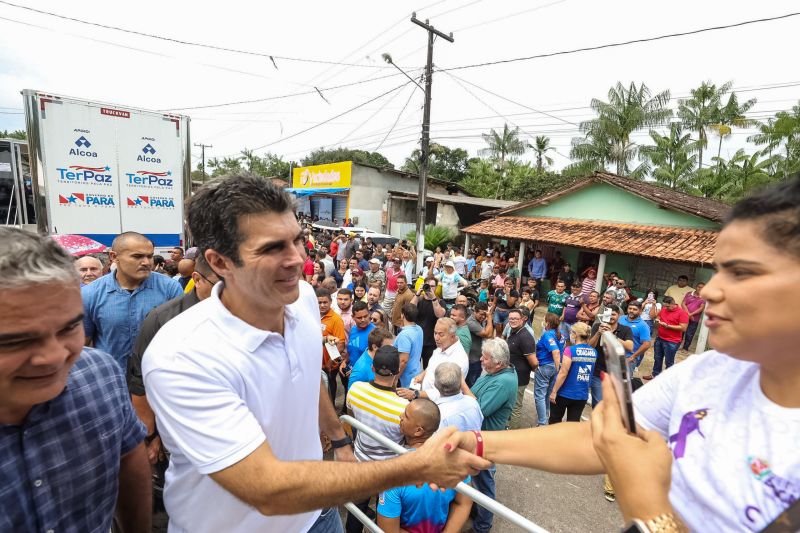 Agenda em Bragança, títulos de terra, viatura pro mulher, ambulância, ação saúde TerPaz - foto Bruno Cecim - Ag.Pará <div class='credito_fotos'>Foto: Bruno Cecim / Ag.Pará   |   <a href='/midias/2022/originais/14352_00ea5031-973c-258b-3c8d-1950dd02a8ee.jpg' download><i class='fa-solid fa-download'></i> Download</a></div>