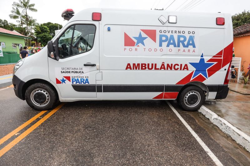 Agenda em Bragança, títulos de terra, viatura pro mulher, ambulância, ação saúde TerPaz - foto Bruno Cecim - Ag.Pará <div class='credito_fotos'>Foto: Bruno Cecim / Ag.Pará   |   <a href='/midias/2022/originais/14352_07da820a-0df8-1a3b-f96f-ea015c319287.jpg' download><i class='fa-solid fa-download'></i> Download</a></div>