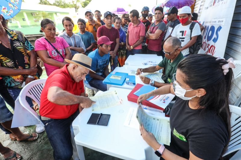 Agenda em Bragança, títulos de terra, viatura pro mulher, ambulância, ação saúde TerPaz - foto Bruno Cecim - Ag.Pará <div class='credito_fotos'>Foto: Bruno Cecim / Ag.Pará   |   <a href='/midias/2022/originais/14352_61702473-8adf-234a-bd9b-b658777c8d90.jpg' download><i class='fa-solid fa-download'></i> Download</a></div>