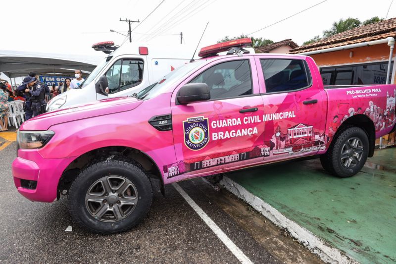 Agenda em Bragança, títulos de terra, viatura pro mulher, ambulância, ação saúde TerPaz - foto Bruno Cecim - Ag.Pará <div class='credito_fotos'>Foto: Bruno Cecim / Ag.Pará   |   <a href='/midias/2022/originais/14352_ad2ce772-a41b-7698-c223-98b2a977912e.jpg' download><i class='fa-solid fa-download'></i> Download</a></div>