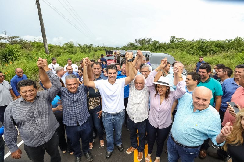 Agenda em Bragança, títulos de terra, viatura pro mulher, ambulância, ação saúde TerPaz - foto Bruno Cecim - Ag.Pará <div class='credito_fotos'>Foto: Bruno Cecim / Ag.Pará   |   <a href='/midias/2022/originais/14352_c8720802-9f90-ce59-08f4-fae55dac4a60.jpg' download><i class='fa-solid fa-download'></i> Download</a></div>