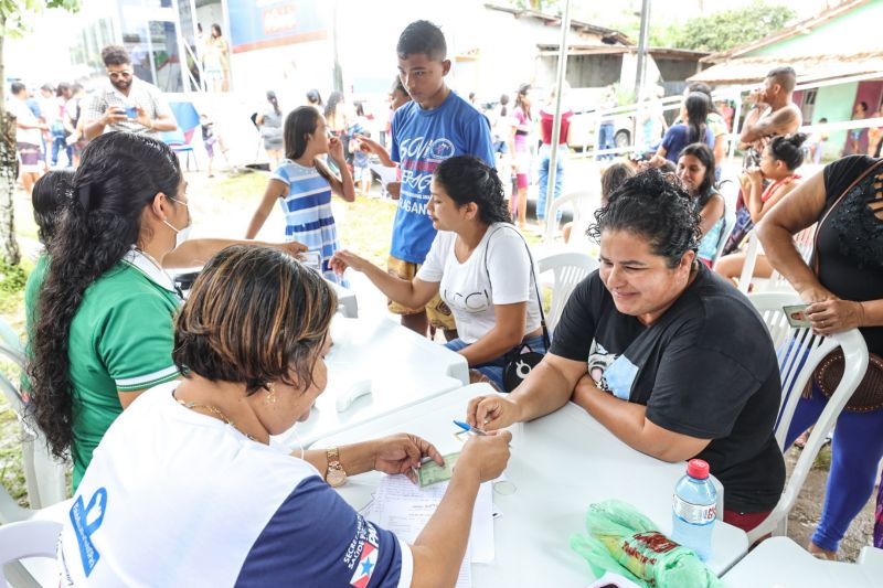 Agenda em Bragança, títulos de terra, viatura pro mulher, ambulância, ação saúde TerPaz - foto Bruno Cecim - Ag.Pará <div class='credito_fotos'>Foto: Bruno Cecim / Ag.Pará   |   <a href='/midias/2022/originais/14352_f608eea3-024b-29a9-c094-eb0aba93b2a7.jpg' download><i class='fa-solid fa-download'></i> Download</a></div>