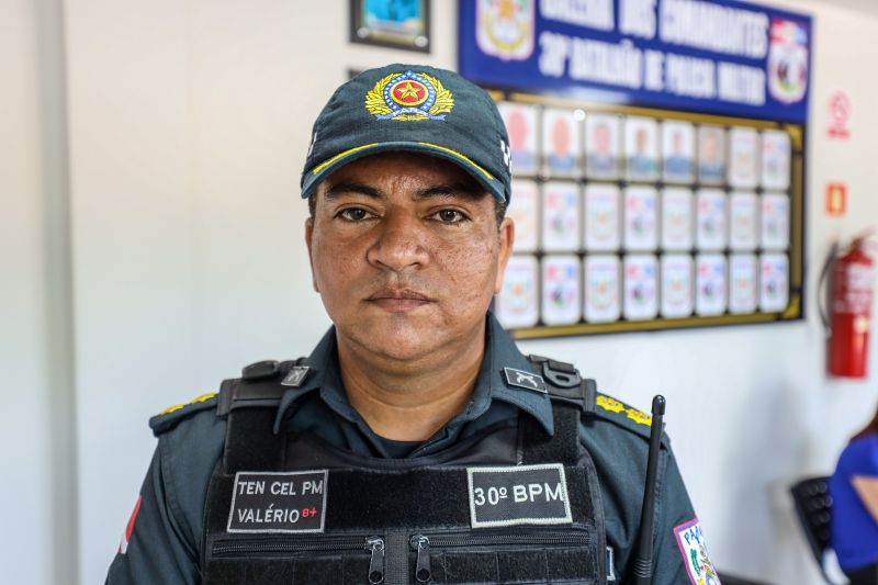 Governador Helder Barbalho Inaugura Quartel do 30º Batalhão de Polícia Militar, em Ananindeua <div class='credito_fotos'>Foto: Marco Santos / Ag. Pará   |   <a href='/midias/2022/originais/14563_16f9a4c1-e739-b218-fe57-9ed77613f10f.jpg' download><i class='fa-solid fa-download'></i> Download</a></div>