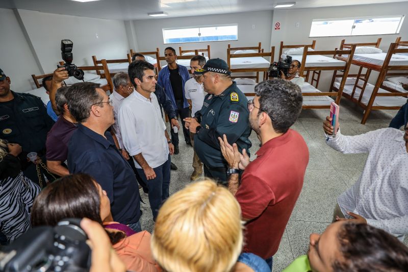 Governador Helder Barbalho Inaugura Quartel do 30º Batalhão de Polícia Militar, em Ananindeua <div class='credito_fotos'>Foto: Marco Santos / Ag. Pará   |   <a href='/midias/2022/originais/14563_479edcad-64b8-2d71-3b96-9ec7351995ee.jpg' download><i class='fa-solid fa-download'></i> Download</a></div>