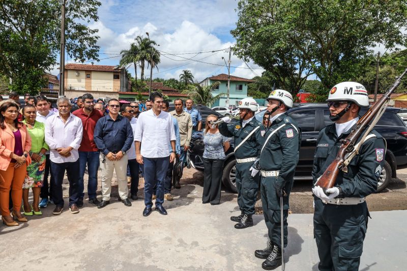 Governador Helder Barbalho Inaugura Quartel do 30º Batalhão de Polícia Militar, em Ananindeua <div class='credito_fotos'>Foto: Marco Santos / Ag. Pará   |   <a href='/midias/2022/originais/14563_fc9a1d67-488e-2d76-9f3d-37d18a47b26b.jpg' download><i class='fa-solid fa-download'></i> Download</a></div>