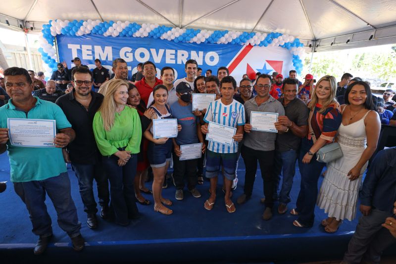 Governador Helder Barbalho ENTREGA CAR SÃO DOMINGOS DO CAPIM <div class='credito_fotos'>Foto: Marco Santos / Ag. Pará   |   <a href='/midias/2022/originais/14677_a41e3937-b05d-9468-35b7-8a18eb7ab5de.jpg' download><i class='fa-solid fa-download'></i> Download</a></div>