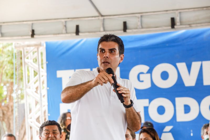 Governador assinatura de convênio de serviço da Escola do Distrito do Taboca
Assinatura de convênio da Reconstrução da Praça e da Quadra do Triângulo
Entrega de Pá Carregadeira e Caminhão Basculante FT Alex Ribeiro Ag Pará <div class='credito_fotos'>Foto: Alex Ribeiro / Ag. Pará   |   <a href='/midias/2022/originais/14761_22adde32-f160-94b9-38bb-6a4573ca3278.jpg' download><i class='fa-solid fa-download'></i> Download</a></div>