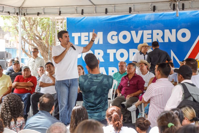 Governador assinatura de convênio de serviço da Escola do Distrito do Taboca
Assinatura de convênio da Reconstrução da Praça e da Quadra do Triângulo
Entrega de Pá Carregadeira e Caminhão Basculante FT Alex Ribeiro Ag Pará <div class='credito_fotos'>Foto: Alex Ribeiro / Ag. Pará   |   <a href='/midias/2022/originais/14761_7247fbdc-486f-c941-2308-bbcfa7e5b2a6.jpg' download><i class='fa-solid fa-download'></i> Download</a></div>