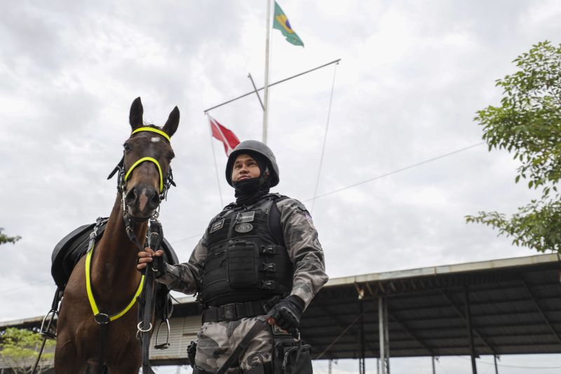 Cavalaria PM <div class='credito_fotos'>Foto: Pedro Guerreiro / Ag. Pará   |   <a href='/midias/2022/originais/14852_69eefa50-edce-f2eb-f4a5-278cd4d35497.jpg' download><i class='fa-solid fa-download'></i> Download</a></div>