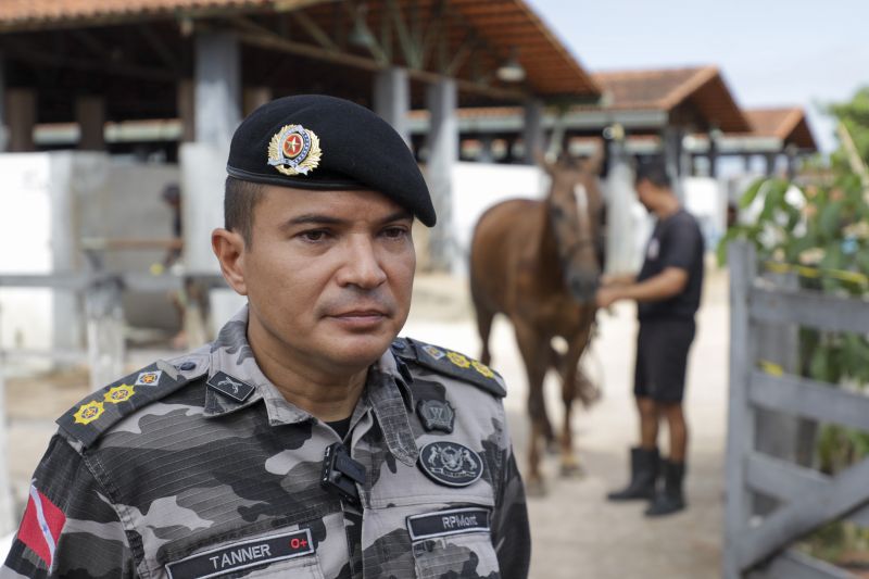 Cavalaria PM
Ten Cel Rodrigo Tanner – comandante
do Regimento de Polícia Montada <div class='credito_fotos'>Foto: Pedro Guerreiro / Ag. Pará   |   <a href='/midias/2022/originais/14852_a3b0380b-2299-00dd-8172-67978a1571bb.jpg' download><i class='fa-solid fa-download'></i> Download</a></div>