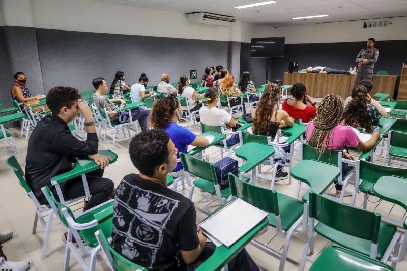 Curso Férias UsiPaz Benguí - Fotos Bruno Cecim - Ag.Pará  <div class='credito_fotos'>Foto: Bruno Cecim / Ag.Pará   |   <a href='/midias/2022/originais/14882_5686654c-220a-e7d1-51e2-98004e364a01.jpg' download><i class='fa-solid fa-download'></i> Download</a></div>